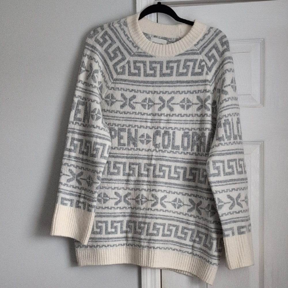 Abercrombie & Fitch White and Gray Knit Top